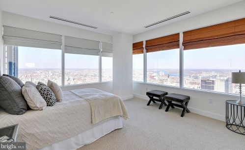 50 16th St, Philadelphia PA  19102-2516 exterior