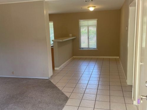 7607 Creston Ln, Austin TX  78752-1326 exterior