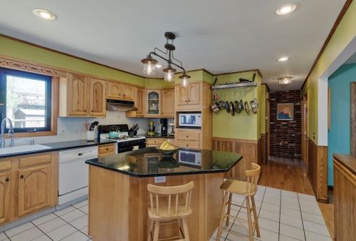 14 Albany St, Providence, RI 02904-3202