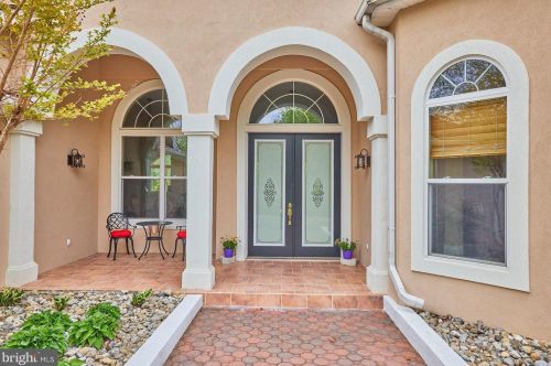 3895 Leeds Manor Rd, Markham, VA 22643-1912