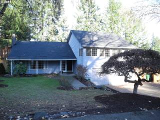 13155 Forest Glenn Ct, Beaverton, OR 97008-5623