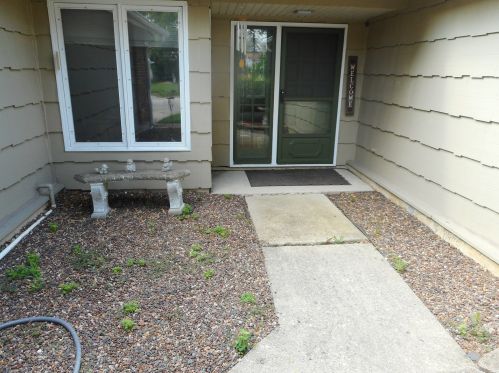 204 Downing Dr, Hanover Park, IL 60108-1716