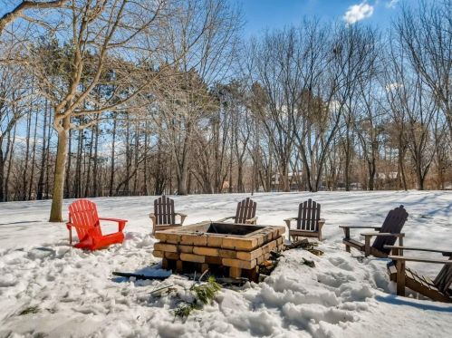 4902 Dominica Way, Saint Paul MN  55124-8692 exterior