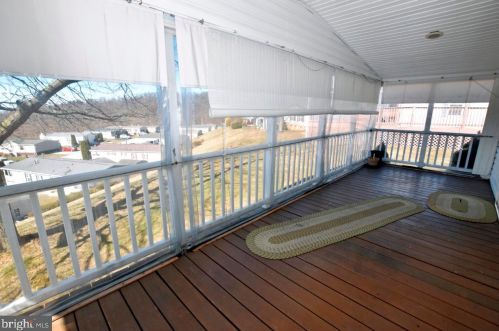 50 Raptor Dr, Hanover PA 17331-8158 exterior