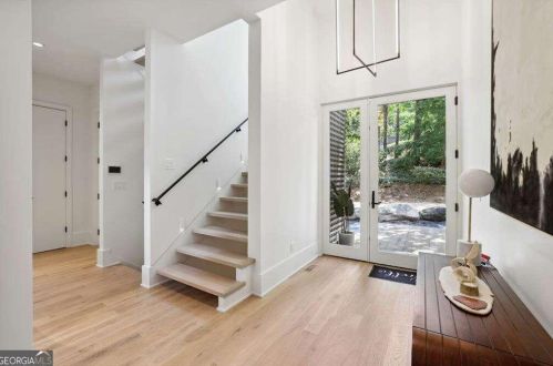 454 Beverly Rd, Atlanta GA  30309-2731 exterior