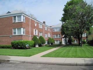 723 Austin St, Evanston IL  60202-3418 exterior