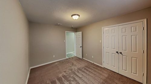 8129 Hulen Park Cir, Fort Worth TX  76123-1422 exterior