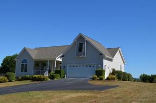 105 Queen Mothers Ct, Wirtz, VA 24184-3926