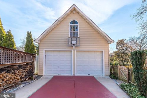 430 Princeton Rd, Tavistock NJ exterior