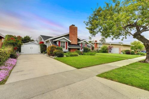 11331 Foster Rd, Los Alamitos, CA 90720-2944