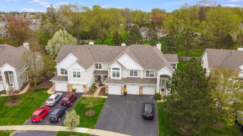 199 Lenox Ct, Carol Stream IL  60188-3054 exterior