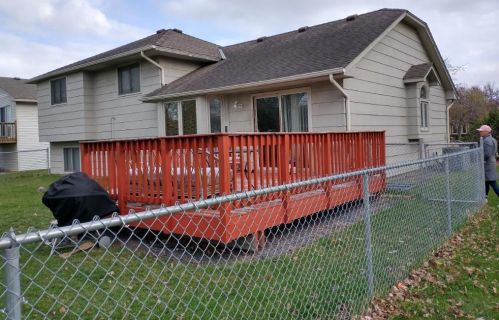 8938 Woodhall Cir, Minneapolis, MN 55443-1637