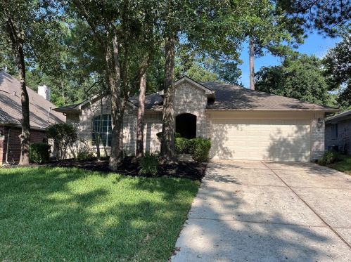 58 Misty Dawn Dr, Conroe TX  77385-3647 exterior
