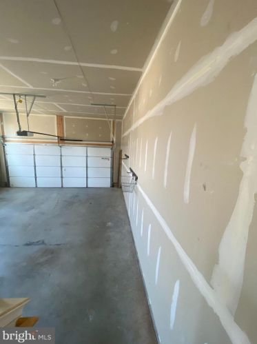 118 Un Rdg Dr, Charles Town WV 25414-4937 exterior