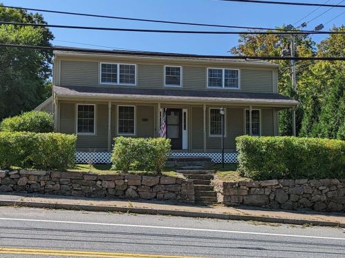 129 Main St, Glocester, RI 02859-3164