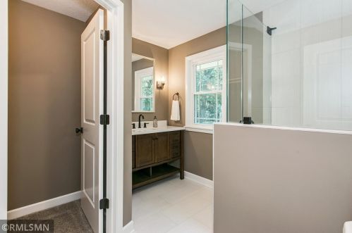 4893 121st St, Saint Paul MN  55110-5902 exterior