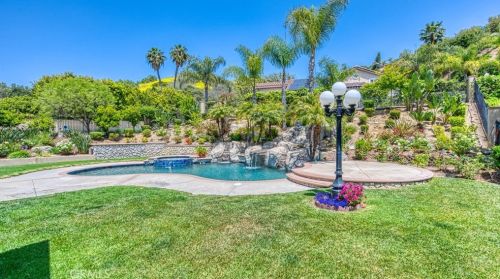3920 San Antonio Rd, Yorba Linda, CA 92886-6975