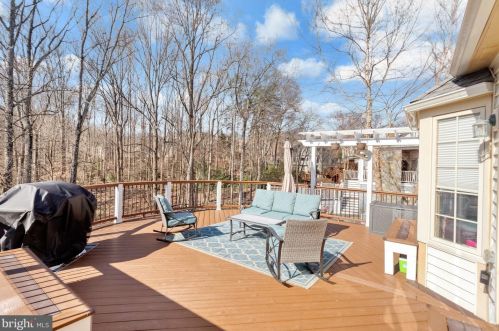 12125 Darnley Rd, Woodbridge VA  22192-6615 exterior