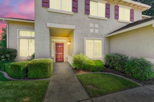 11677 New Albion Dr, Rancho Cordova, CA 95670-8154