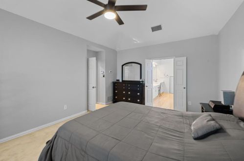 5416 Yellowstone Trl, Fort Worth TX  76137-5301 exterior