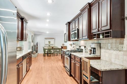 5272 Happy Hollow Rd, Atlanta GA  30360-1263 exterior