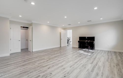 809 Lomita Ave, Glendale CA  91205-1617 exterior