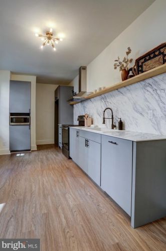 527 Howard Ave, Lancaster PA  17602-4421 exterior