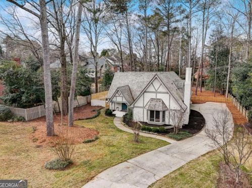 400 Breakwater Rdg, Atlanta GA  30328-1808 exterior