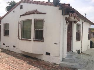 1347 57th St, Los Angeles CA  90037-4834 exterior