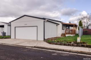 2155 21st Pl, Albany, OR 97322-3897