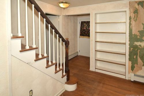 14 Charter Rd, Ellington, CT 06029-4224
