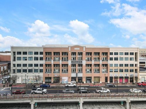 260 18th St, Atlanta GA  10201-1100 exterior