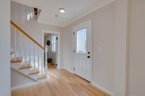 41 New Marker Rd, Wapping CT  06074-1863 exterior