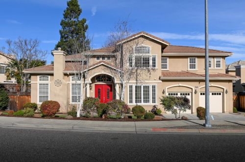 15690 Via Castana, Morgan Hill, CA 95037-5837