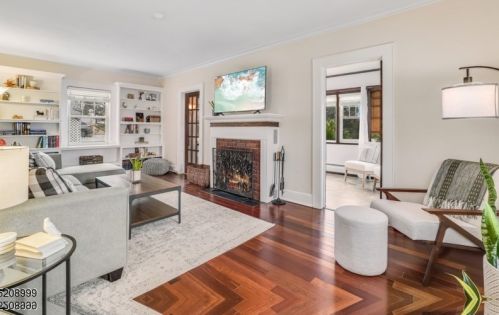 16 Fitzrandolph Rd, Town Center NJ  07052-3509 exterior
