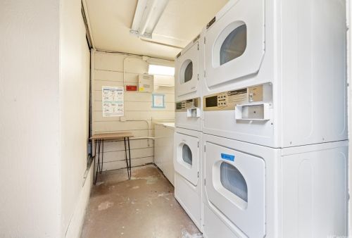 424 Walina St, Honolulu HI 96815-2955 exterior