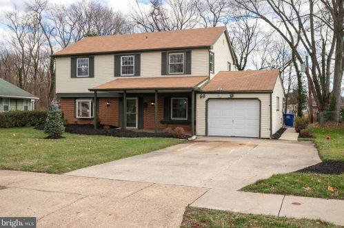 69 Mainbridge Ln, Willingboro, NJ 08046-2101