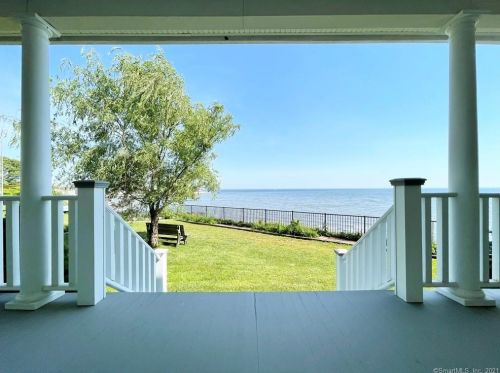 127 Melba St, Milford, CT 06460-7402