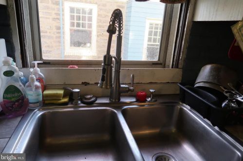 923 Fillmore St, Philadelphia PA  19124-2926 exterior