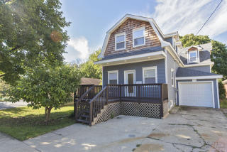 3 Division St, Barrington Hills, IL 60102