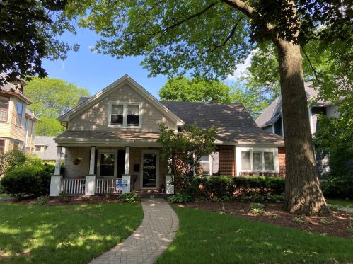116 Sleight St, Naperville, IL 60540-4740