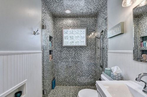2215 Edison Ave, Atlanta GA  30305-4310 exterior