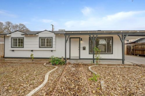 1104 Rainier Ave, Modesto, CA 95351-3533