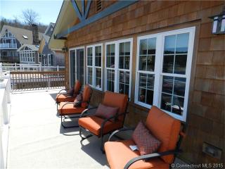 104 Shore Dr, Winsted, CT 06098-1963