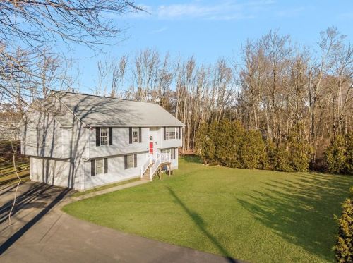 65 Jenckes Hill Rd, Lincoln, RI 02865-4601