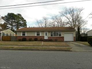 4805 Dolphin Ave, Norfolk VA  23513-2201 exterior