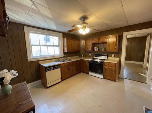 1301 Poplar St, Charlottesville, VA 22902-4826