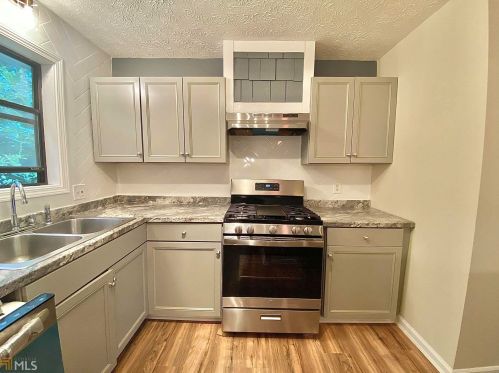 1765 Stag Dr, Conyers GA  30012-3642 exterior
