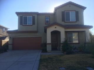 3145 Duke Cir, Vacaville, CA 95688-8839