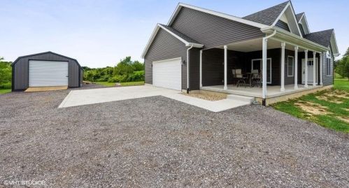 9650 County Line Rd, Crown Point IN  46307-8511 exterior
